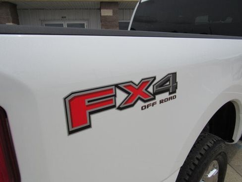 Used 2025 Ford F250 Lariat w/ Chrome Package AWD/4WD image 41