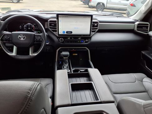 Used 2024 Toyota Tundra Limited w/ Power Package AWD/4WD image 11