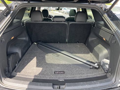 Used 2023 Volkswagen Atlas Cross Sport SE w/ Panoramic Sunroof Package AWD/4WD image 20