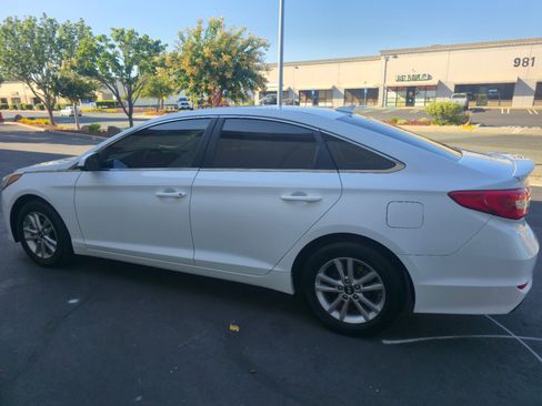 Used 2016 Hyundai Sonata SE FWD image 8