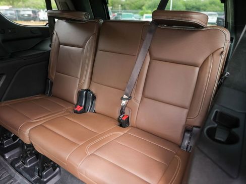 Used 2023 Chevrolet Tahoe High Country w/ Premium Package image 30