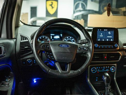 Used 2018 Ford EcoSport SE image 16