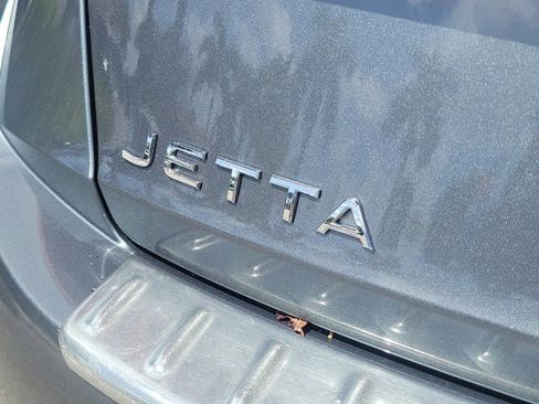 Used 2023 Volkswagen Jetta SE image 7