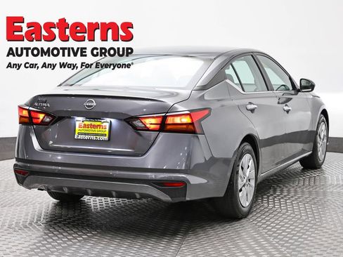 Used 2024 Nissan Altima 2.5 S FWD image 5