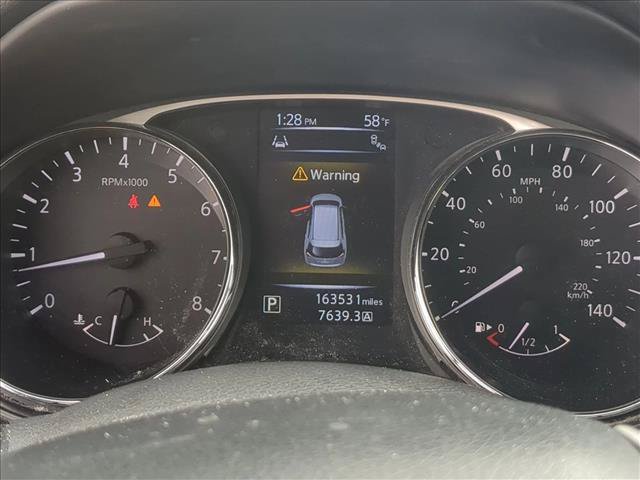 Used 2014 Nissan Rogue SV w/ SV Premium Package FWD image 11