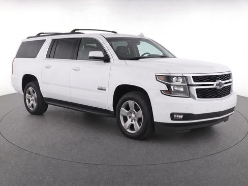 Used 2019 Chevrolet Suburban LT w/ Texas Edition Package RWD image 2