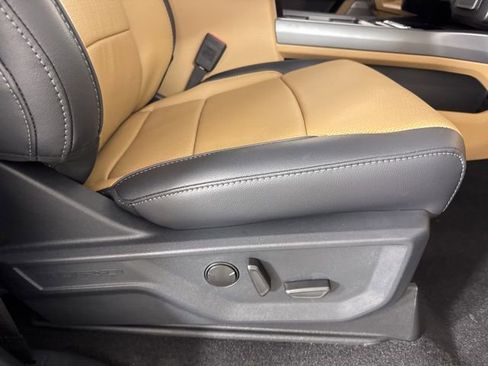 New 2026 Ford F250 Lariat w/ Lariat Ultimate Package image 22