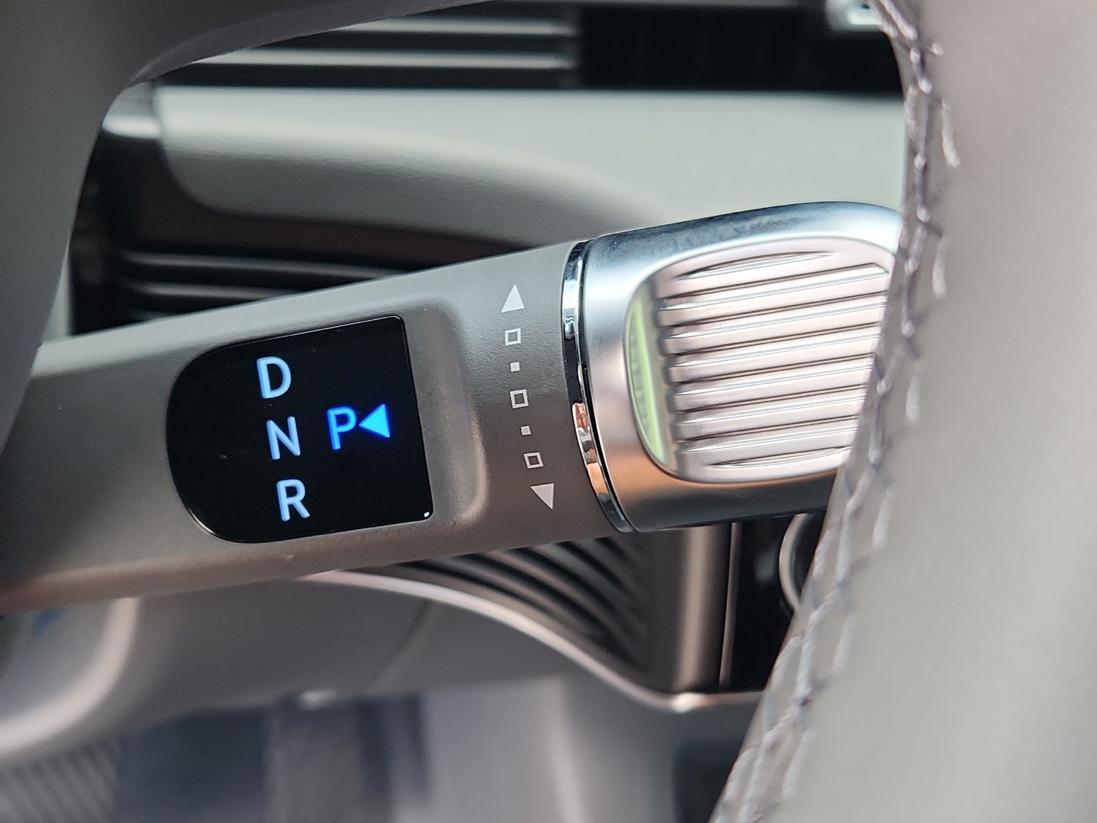 New 2027 Hyundai Ioniq 5 SEL AWD/4WD image 16