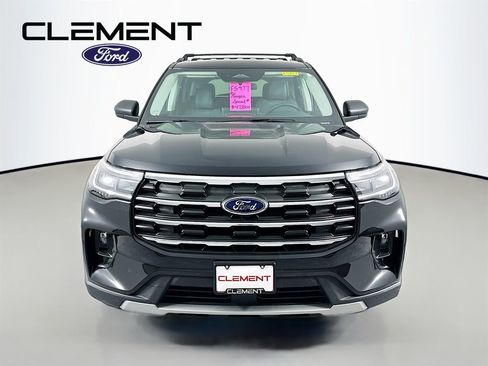 New 2026 Ford Explorer Active w/ Active Comfort Package AWD/4WD image 2