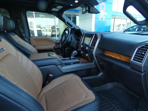 Used 2017 Ford F150 Limited w/ Trailer Tow Package image 18