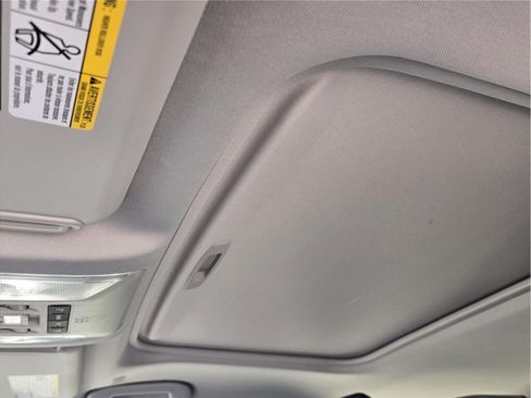 Used 2025 Toyota RAV4 XLE w/ Convenience Package FWD image 25