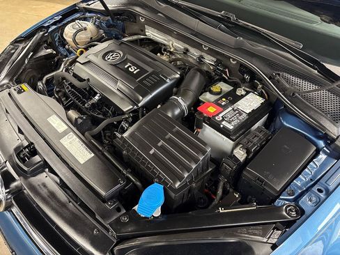 Used 2015 Volkswagen Golf S w/ Lighting Package image 54