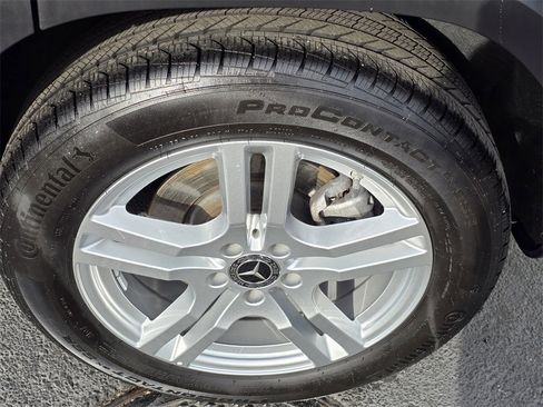 Certified 2022 Mercedes-Benz GLB 250 4MATIC image 14