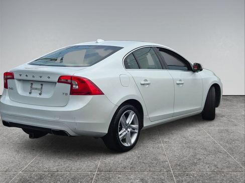 Used 2014 Volvo S60 T5 FWD image 11