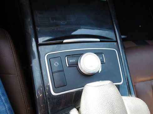 Used 2011 Mercedes-Benz E 350 Sedan image 12
