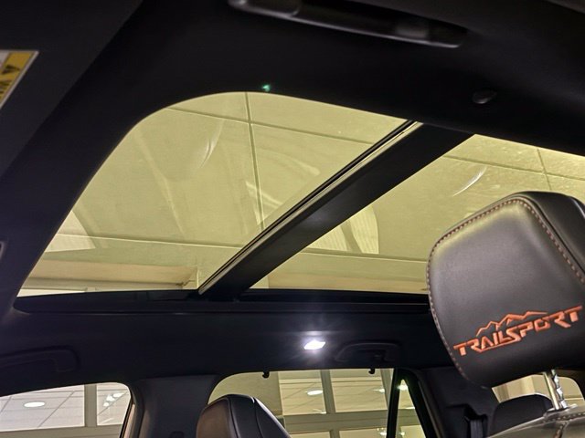 Used 2025 Honda Pilot TrailSport image 10