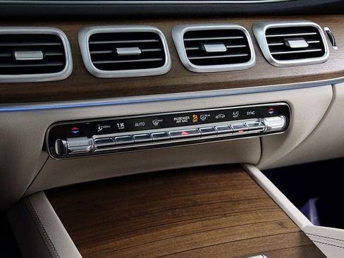 New 2025 Mercedes-Benz GLE 450 4MATIC image 25