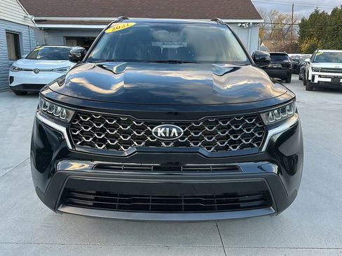 Used 2021 Kia Sorento S w/ Panoramic Sunroof Package image 2