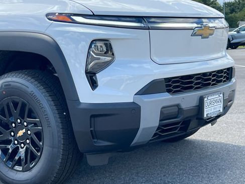 New 2026 Chevrolet Silverado EV LT image 8