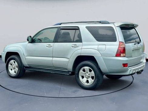 Used 2005 Toyota 4Runner Sport AWD/4WD image 3