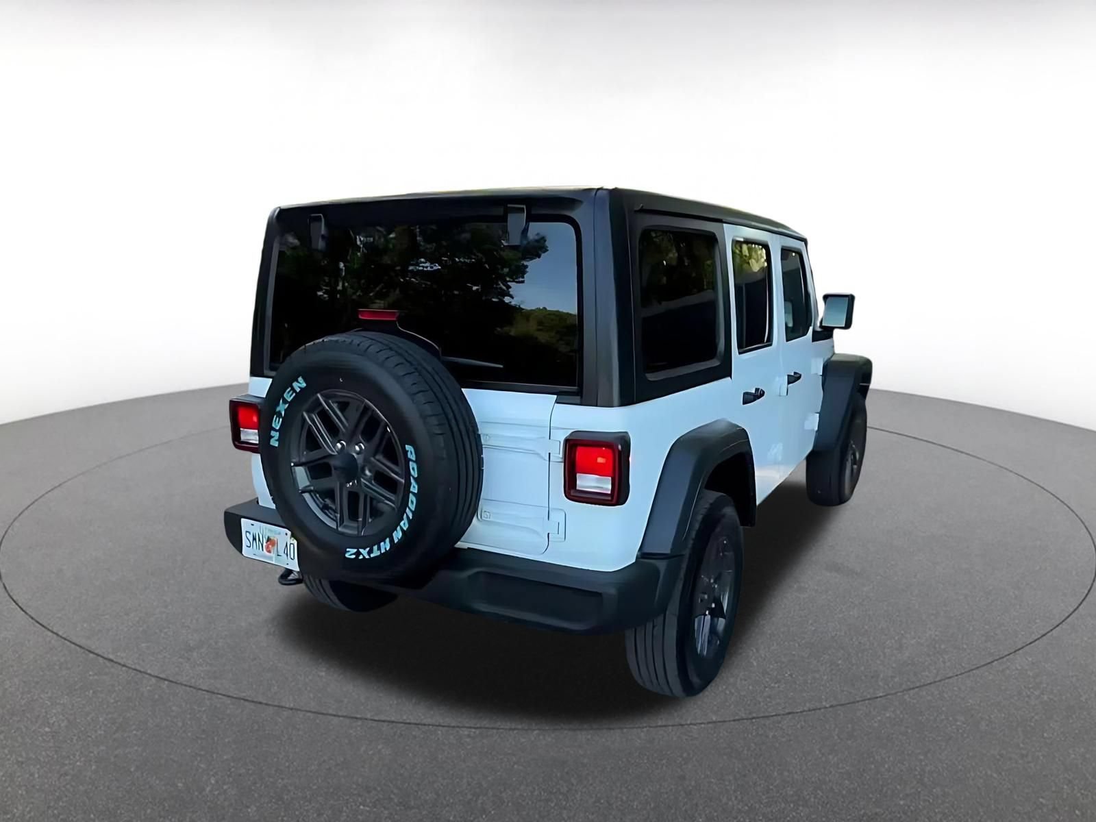 Used 2025 Jeep Wrangler Unlimited Sport AWD/4WD image 13