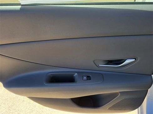 New 2025 Hyundai Elantra Sport image 7