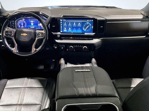 Used 2024 Chevrolet Silverado 2500 High Country w/ High Country Premium Package image 18