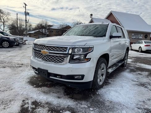 Used 2017 Chevrolet Tahoe LT w/ LT Signature Package image 11