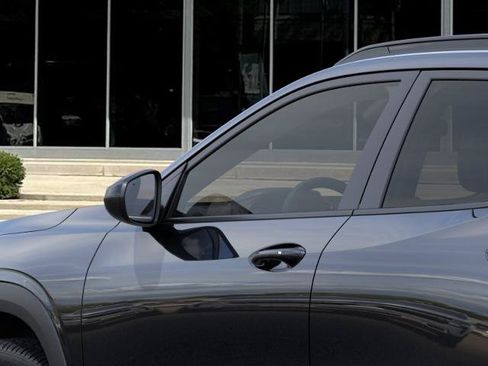 New 2026 Chevrolet Trax RS w/ Sunroof Package FWD image 12