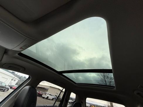 Used 2021 Volkswagen Atlas SEL Premium image 27