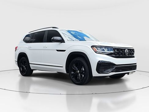 Used 2023 Volkswagen Atlas SEL R-Line AWD/4WD image 3
