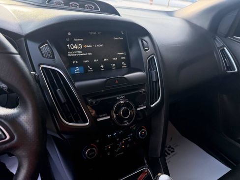 Used 2016 Ford Focus ST w/ Equipment Group 402A image 14