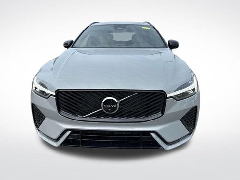 New 2026 Volvo XC60 B5 Plus w/ Climate Package image 2