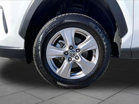 Certified 2025 Toyota RAV4 XLE FWD image 11