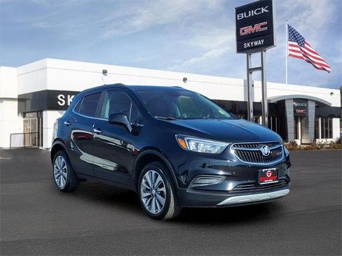 Used 2020 Buick Encore Preferred image 2