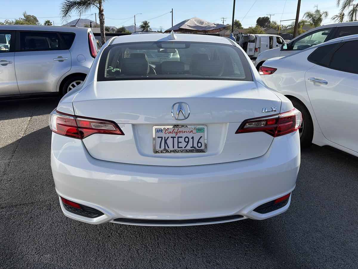 Used 2016 Acura ILX FWD image 3