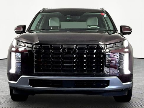Used 2023 Hyundai Palisade Limited AWD/4WD image 2