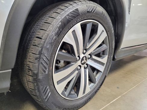 Used 2021 Mitsubishi Outlander Sport SE FWD image 31