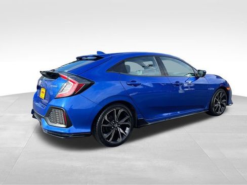 Used 2018 Honda Civic Sport image 8