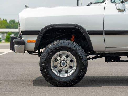 Used 1991 Dodge D/W Truck 350 image 6