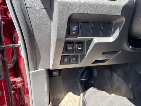 Certified 2024 Nissan Frontier PRO-4X w/ Technology Package image 7