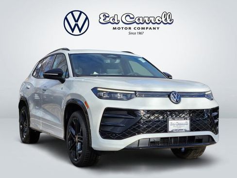 New 2026 Volkswagen Tiguan SE R-Line image 3