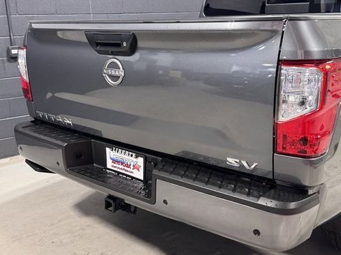 Used 2024 Nissan Titan SV w/ SV Convenience Package image 14