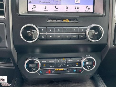 Used 2019 Ford Expedition Limited w/ Equipment Group 302A AWD/4WD image 29