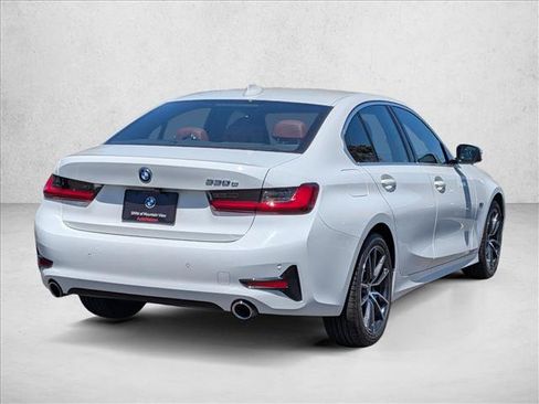 Used 2022 BMW 330e w/ Driving Assistance Package RWD image 5
