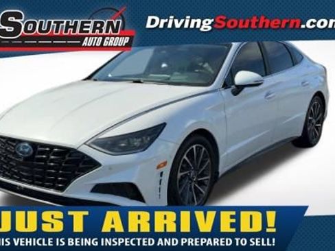 Used 2020 Hyundai Sonata Limited w/ Cargo Package FWD image 1