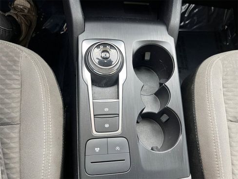 Used 2022 Ford Escape SE w/ SE Sport Appearance Package image 15