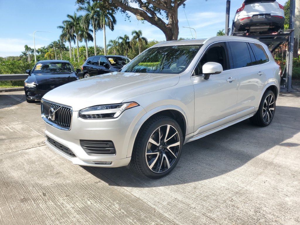 Used 2022 Volvo XC90 T6 Momentum w/ Advanced Package AWD/4WD image 3