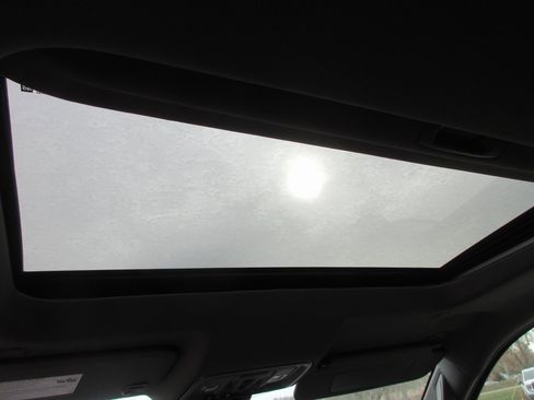 New 2026 GMC Sierra 1500 SLT w/ SLT Premium Plus Package image 13