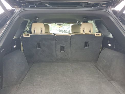 Used 2019 Cadillac XT5 FWD image 14